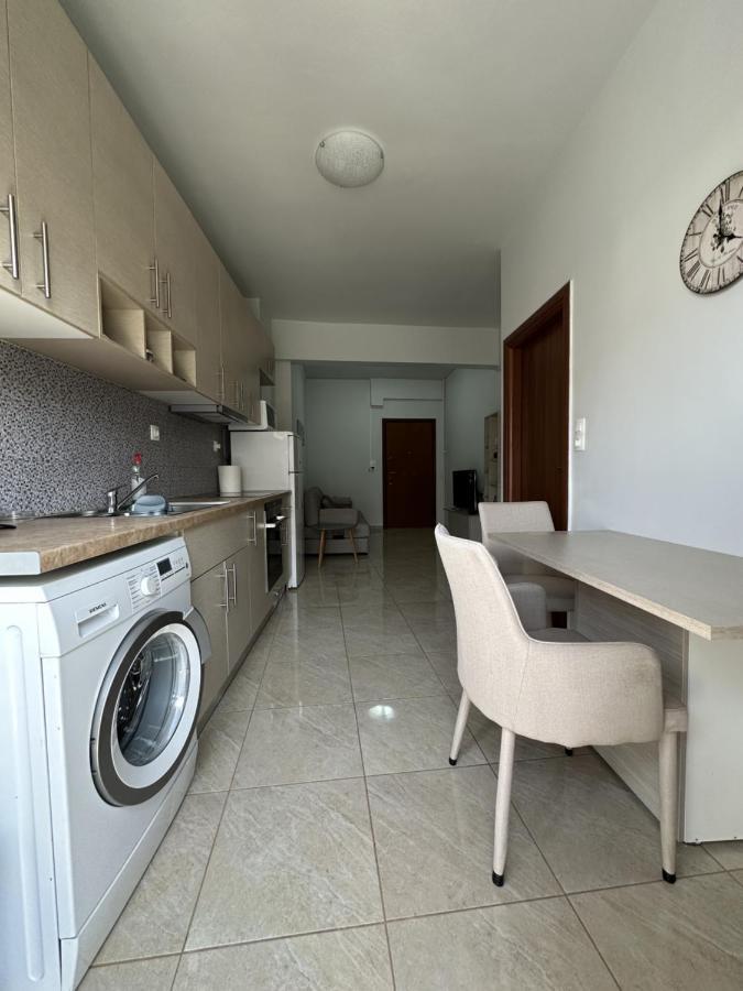 Καλαισθητο Διαμερισμα Διπλα Στο Μετρο Apartment Athena Bagian luar foto
